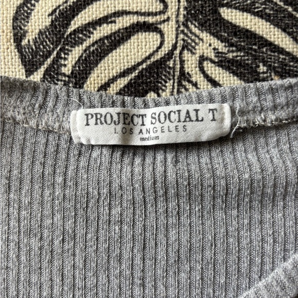 Project Social T Gray Ribbed Ruffled Tee - Picture 2 of 2